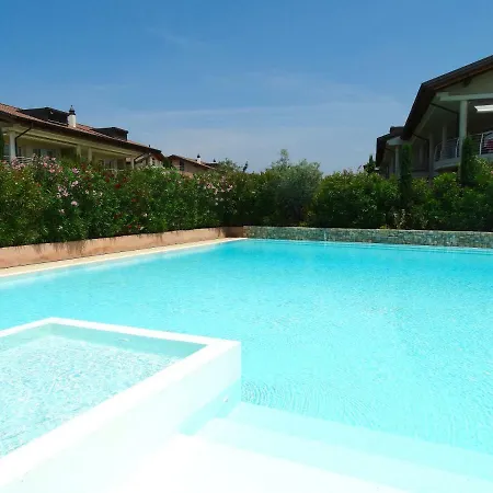 Phoenix Garda Hills Appartamento